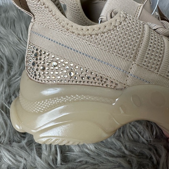 Womens Mad Love Mandy Sneakers - Picture 4 of 9